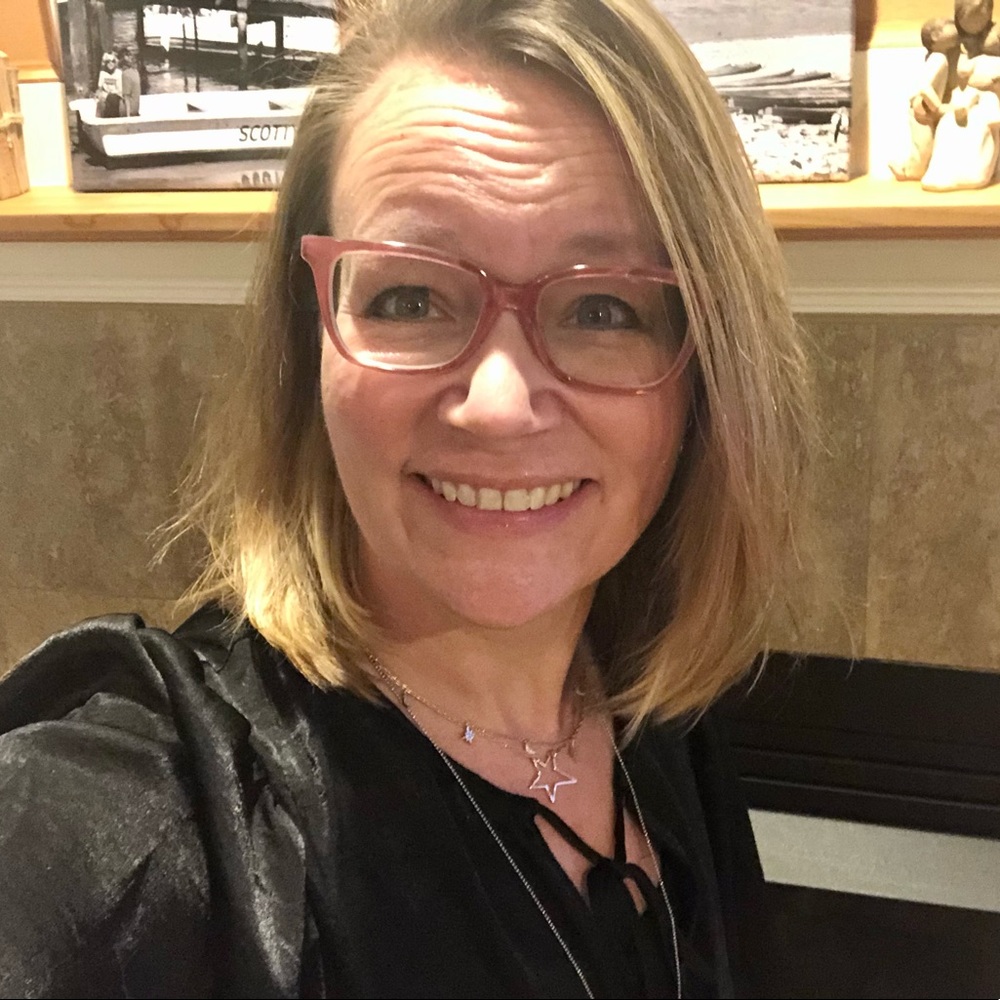 Meet your Posher, Dana